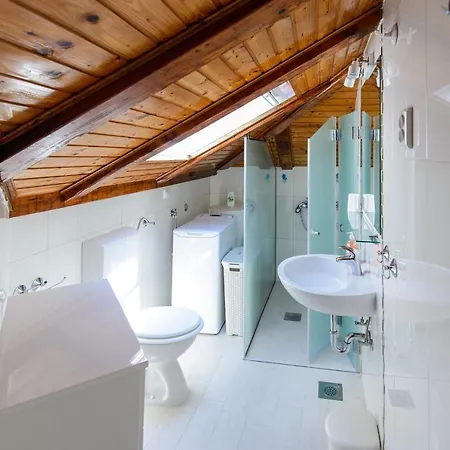 Apartment 2-bed Sleeps 4 With Sea View 10 Min To Dubrovnik